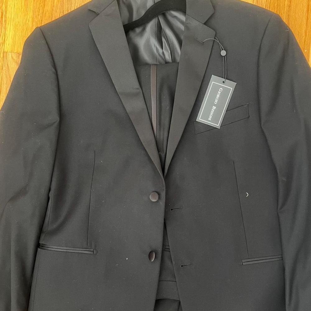Black Suit Modern Cut Giorgio Bissoni New with tags